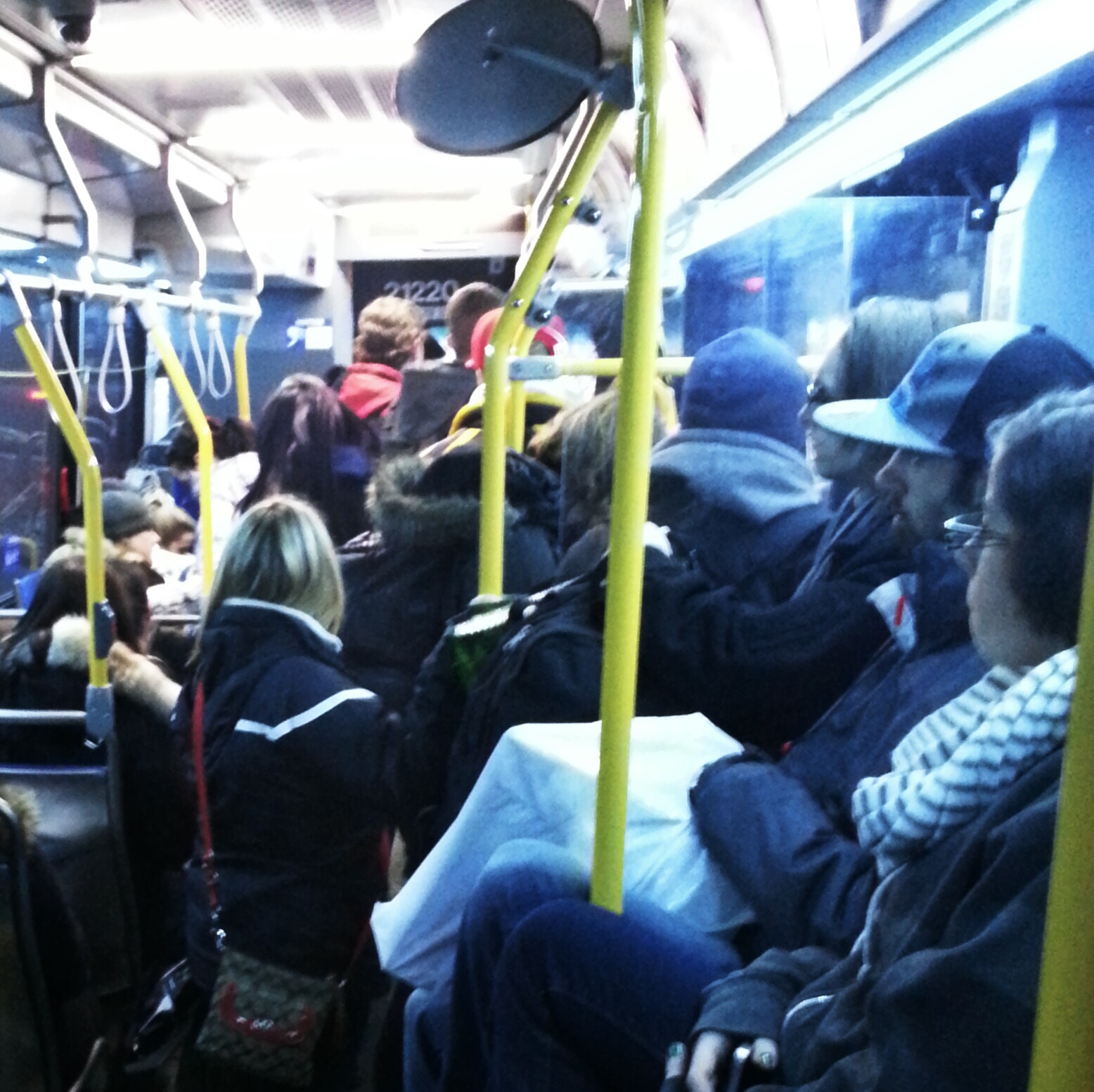 CameraZOOM-20140131172448099_1" "