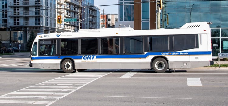 A GRT bus travelling on University Avenue